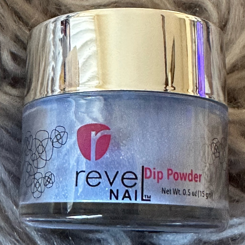 Revel Nail DIP POWDER Shade Madison 0.5 oz